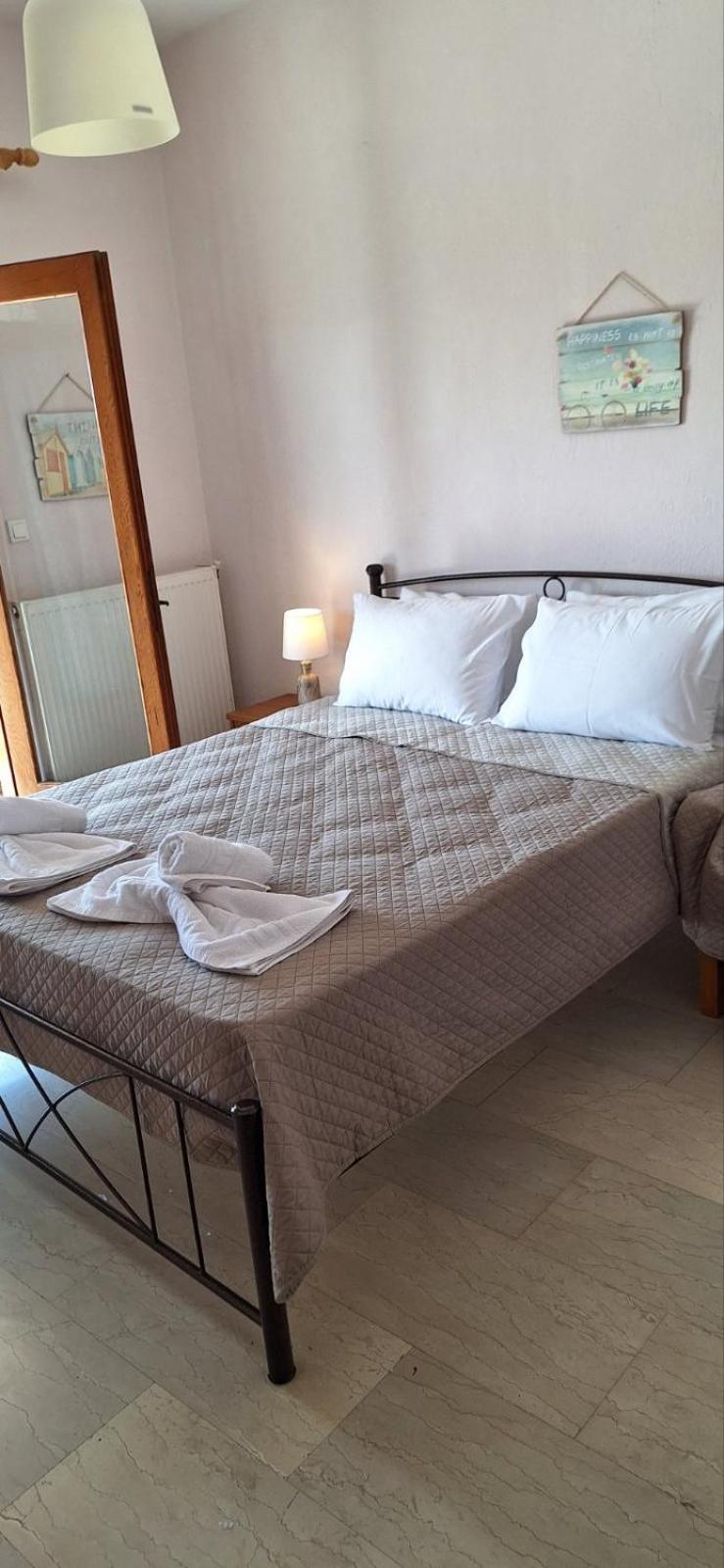 P.A.G Apartments Néa Róda Szoba fotó